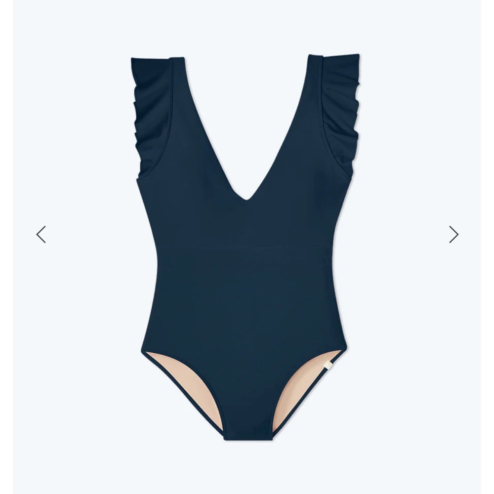Summer salt ruffle backflip- size 8